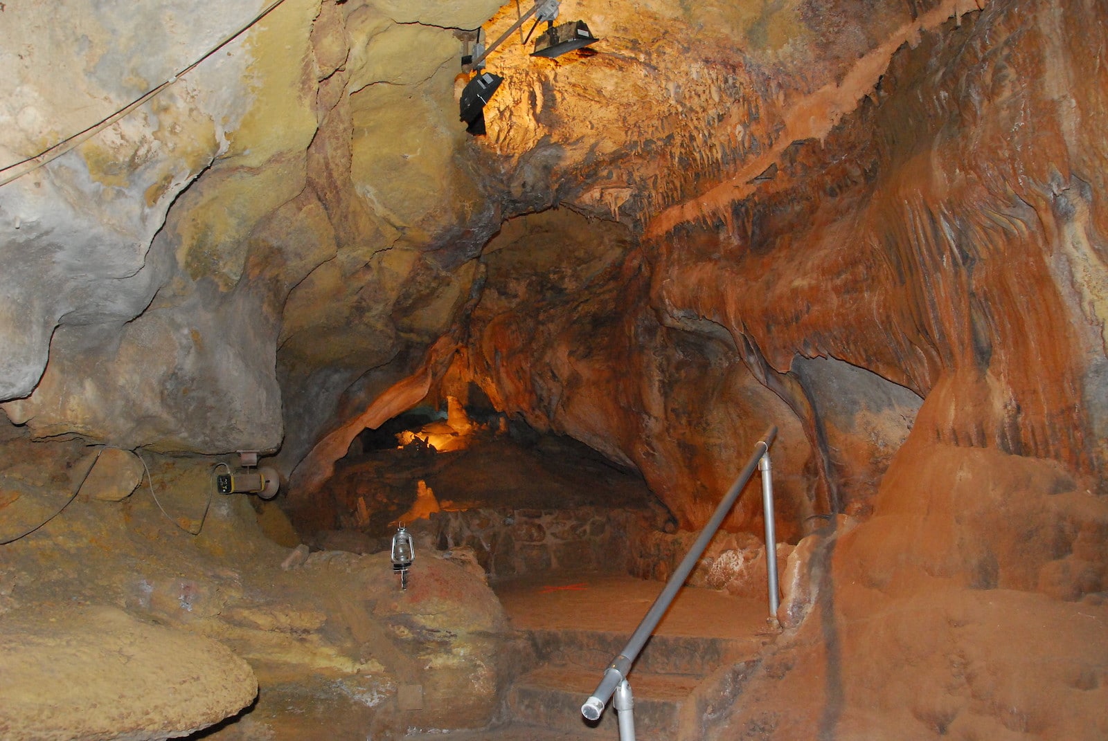 Cave of the Winds, CO