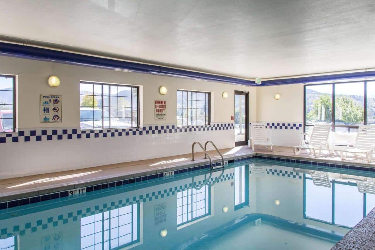 Quality Inn and Suites Indoor Swimming Pool Eagle CO