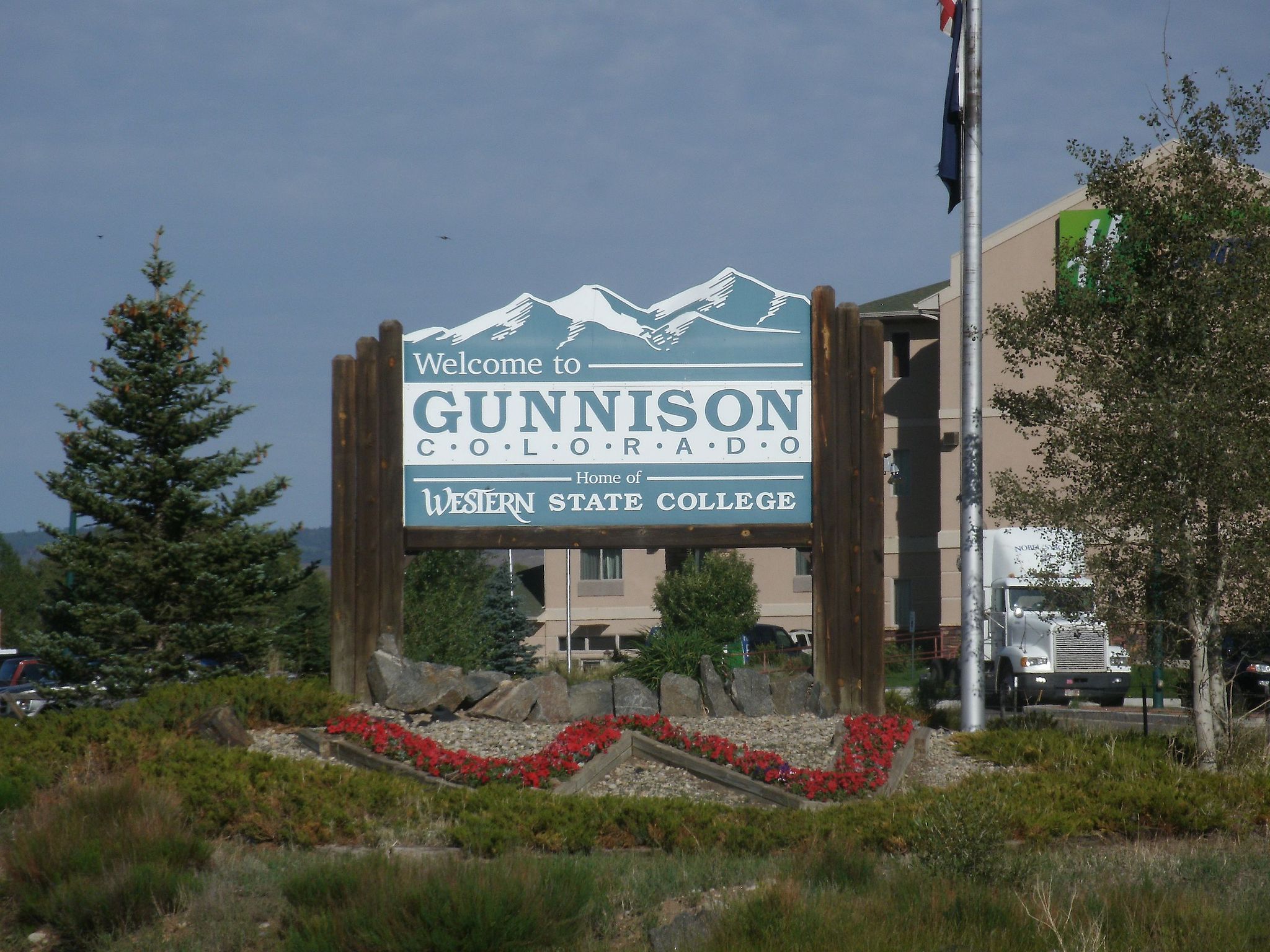 Gunnison welcome sign