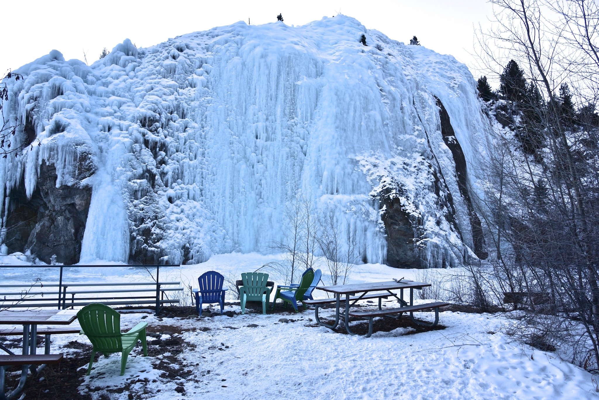 The well maintained ice park in Lake City provides numerous climbing routes.