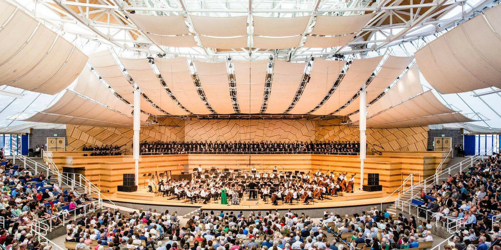 Image of an orchestra playing at the Asoen Music Festival and School in Colorado