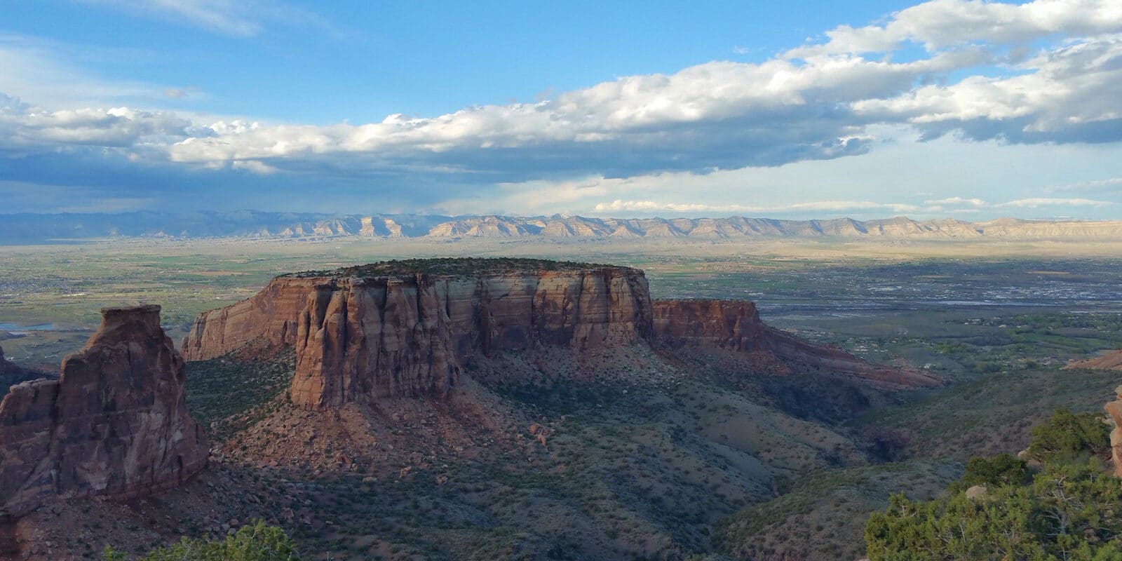 Colorado National Monument Valley in April