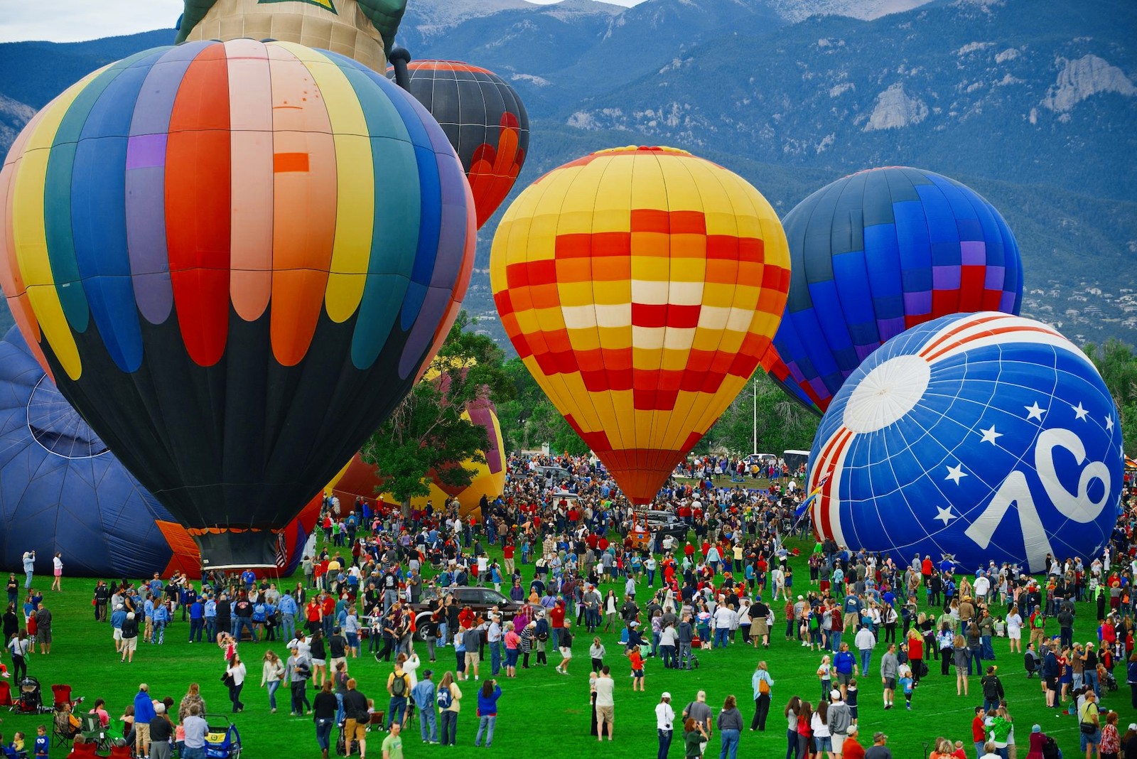 Image of people attending the Colorado Springs Labor Day Lift Off 