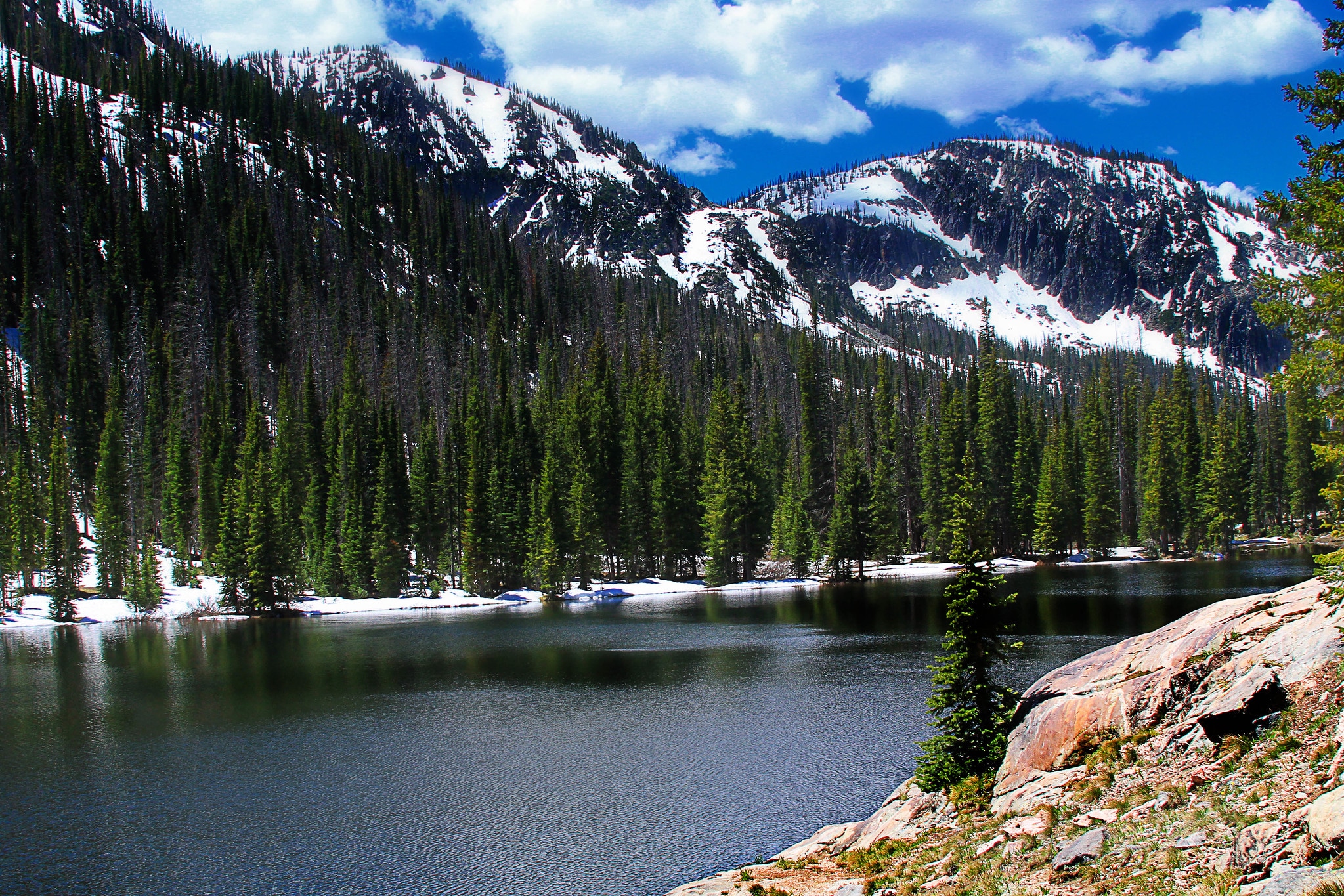 Alpine lake 