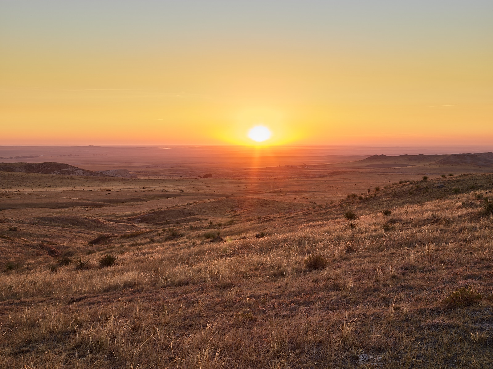 Gorgeous sunrise above the high plains of Pawnee National Grasslands.