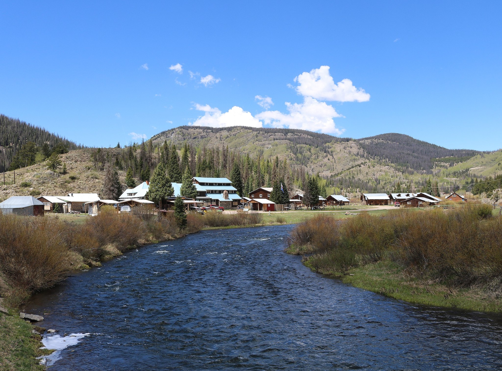 River flowing towards small town