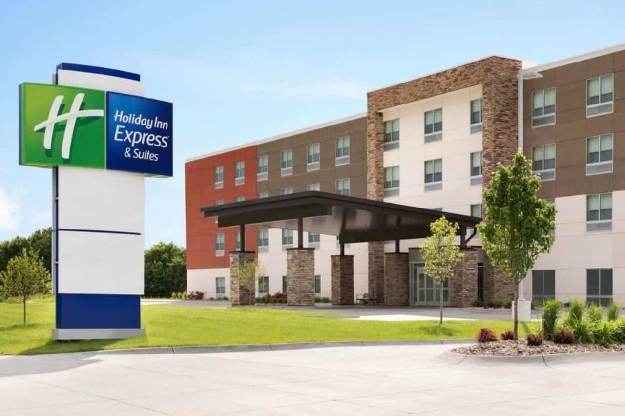 Holiday Inn Express & Suites Firestone, CO