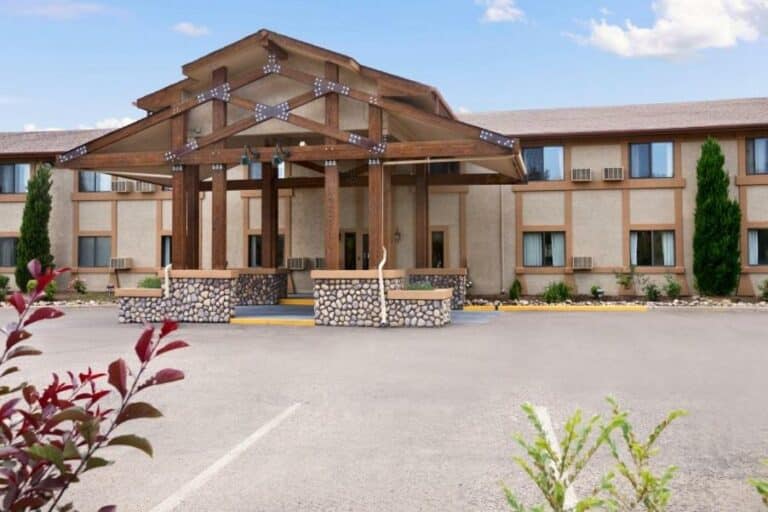 2 Best Hotels in Brush, Colorado