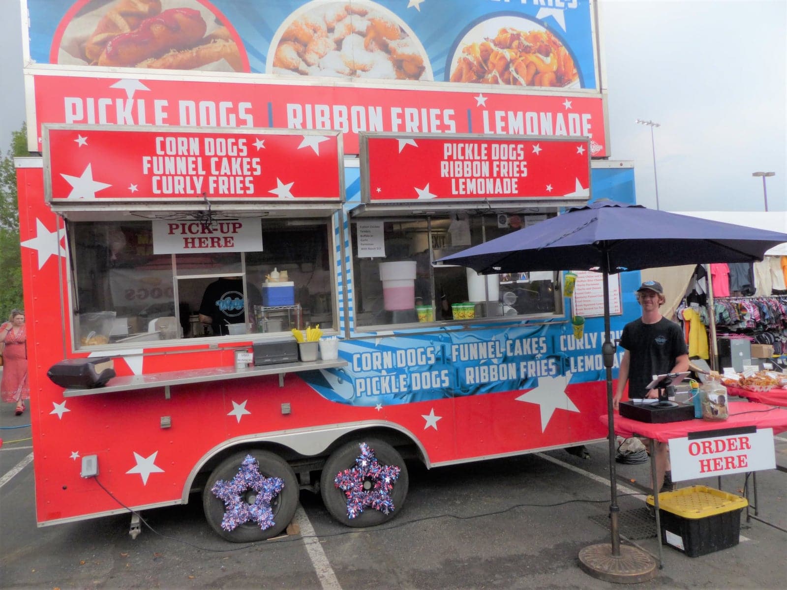 Image of a food truck at La Plata County Fair in Colorado