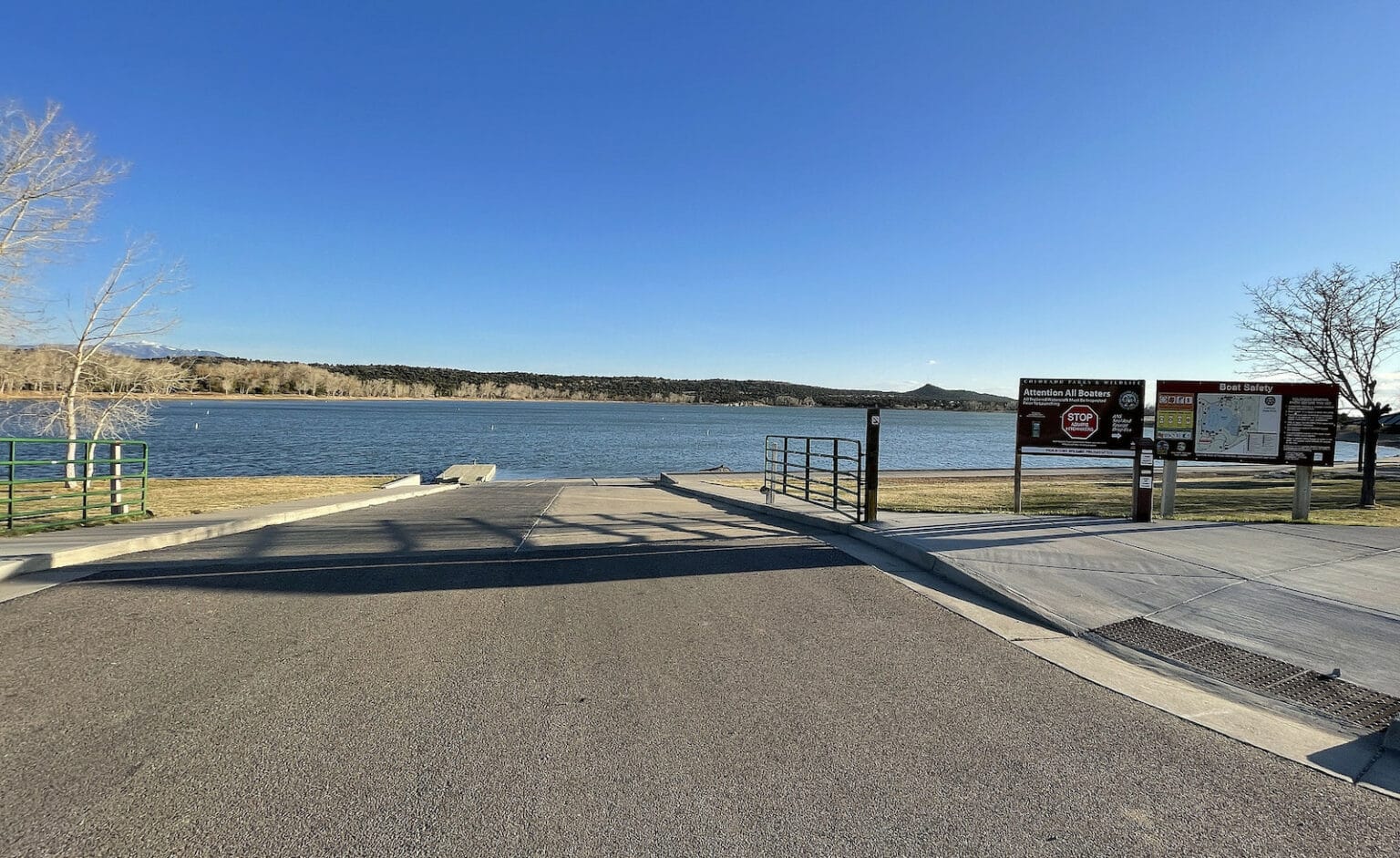 15 Refreshing Colorado Lakes to Swim In