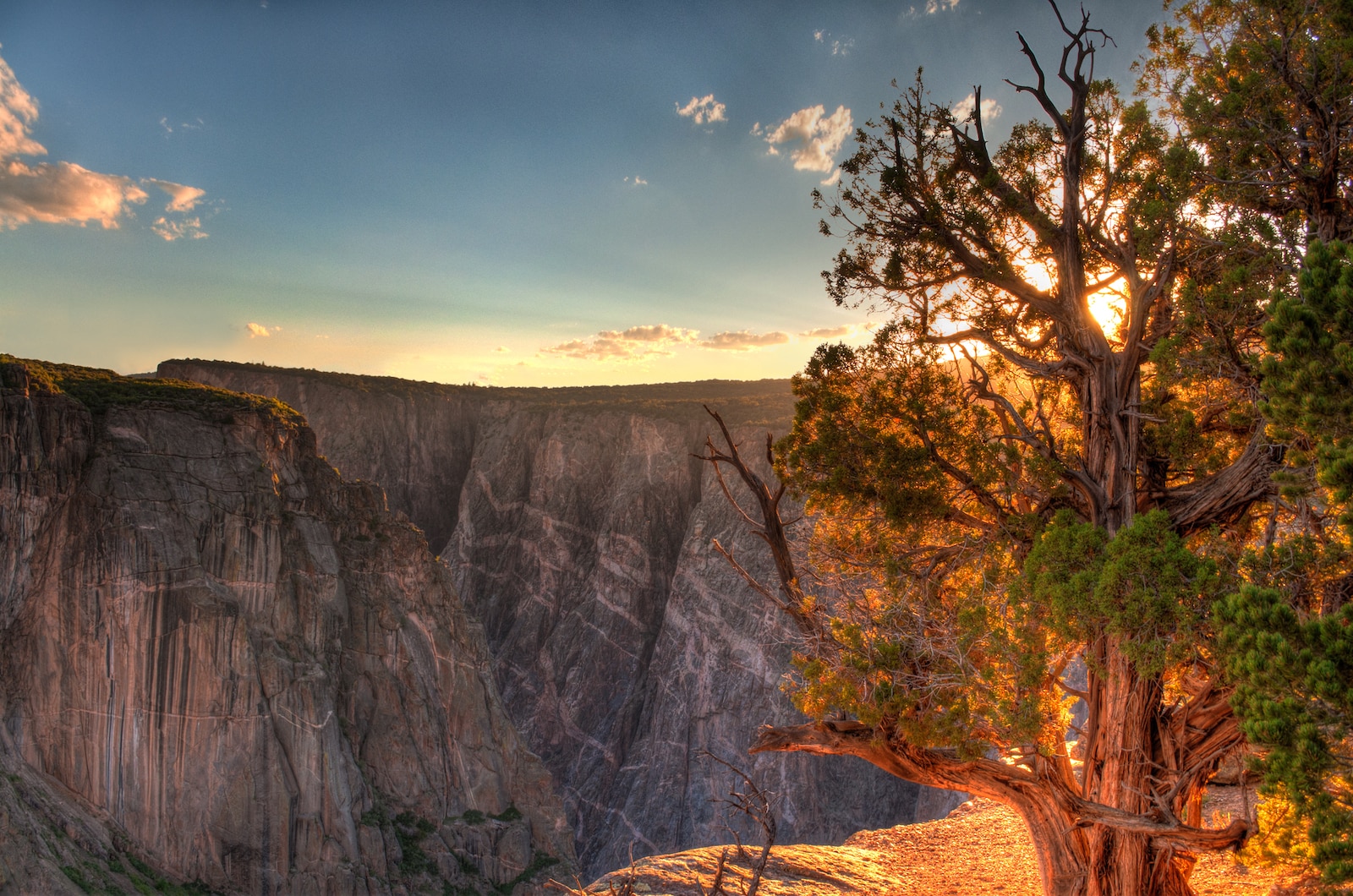 Ngarai Hitam dari Gunnison Colorado Sunset