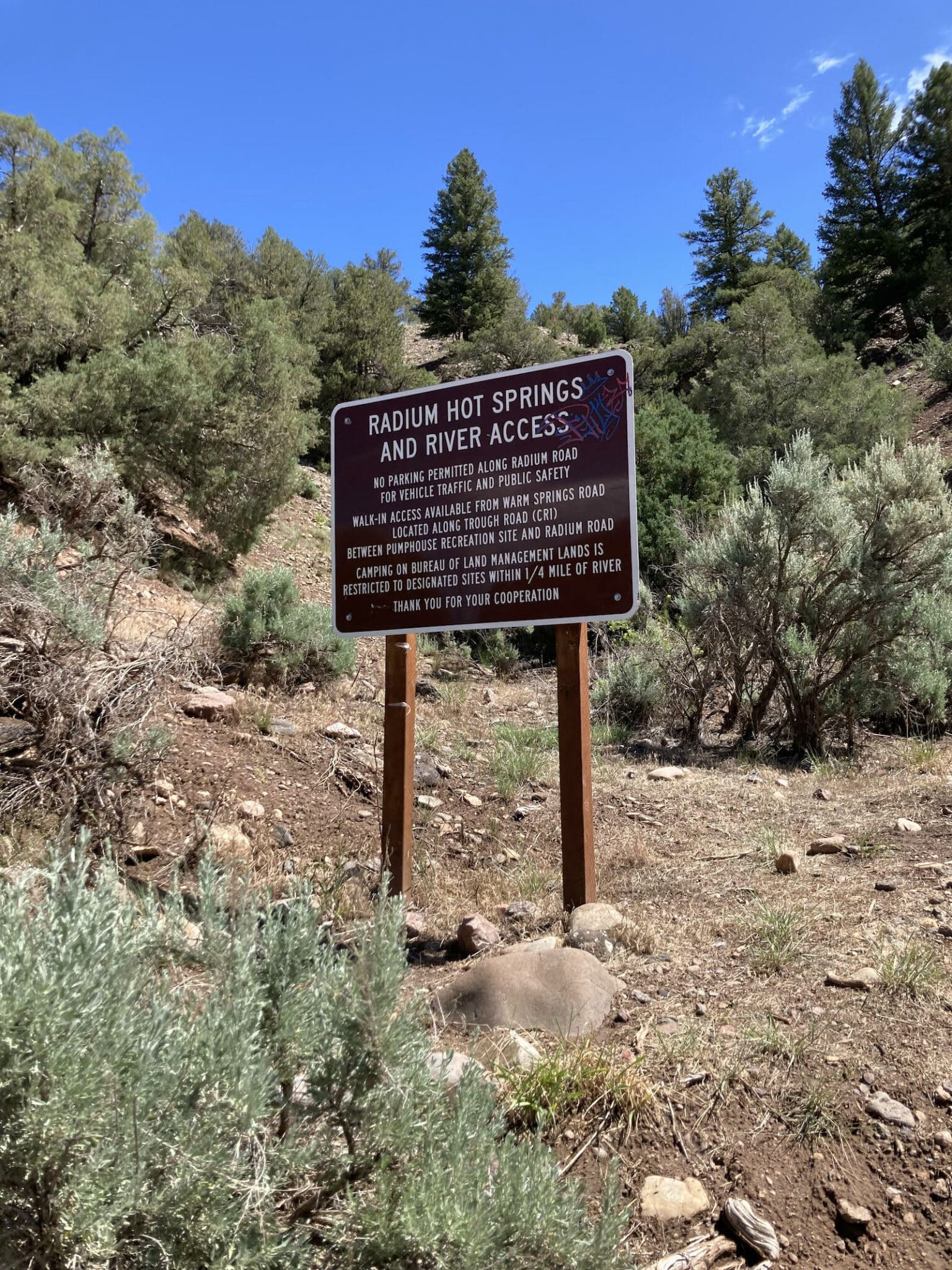 Radium Hot Springs River Access Sign