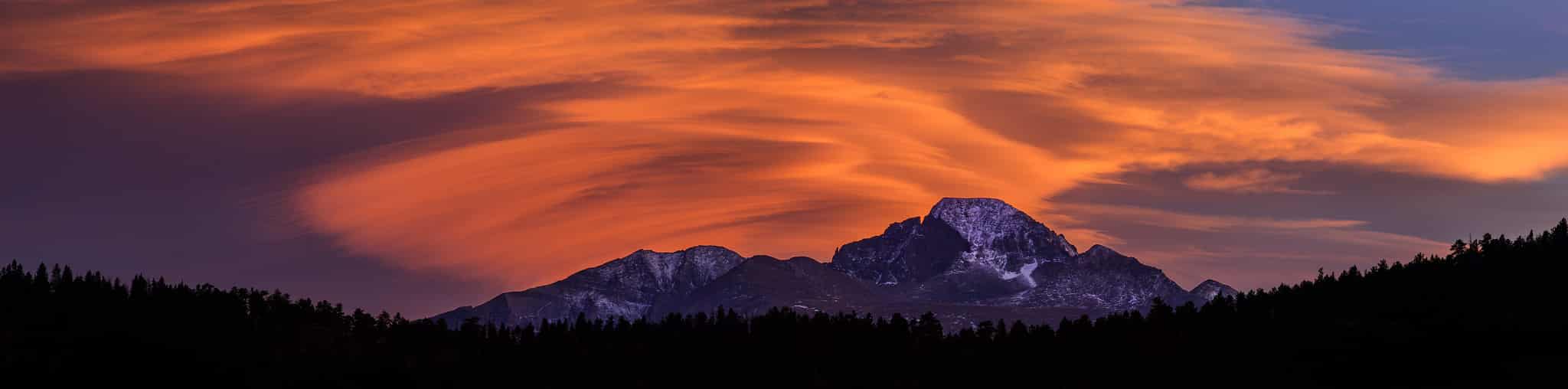 Taman Nasional Pegunungan Rocky Longs Peak Red Sunset