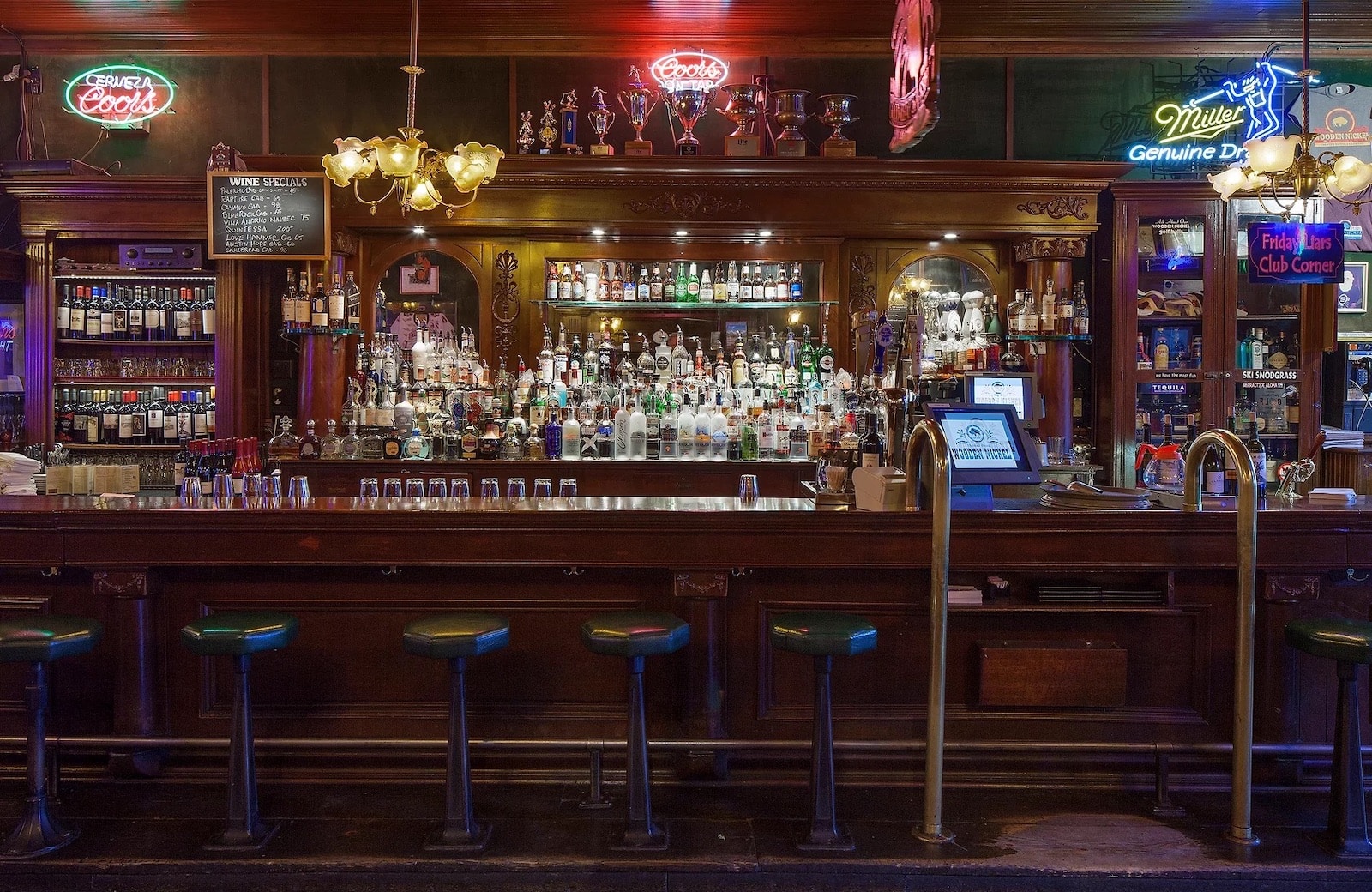 Image of the bar area at The Wooden Nickel in Crested Butte, Colorado