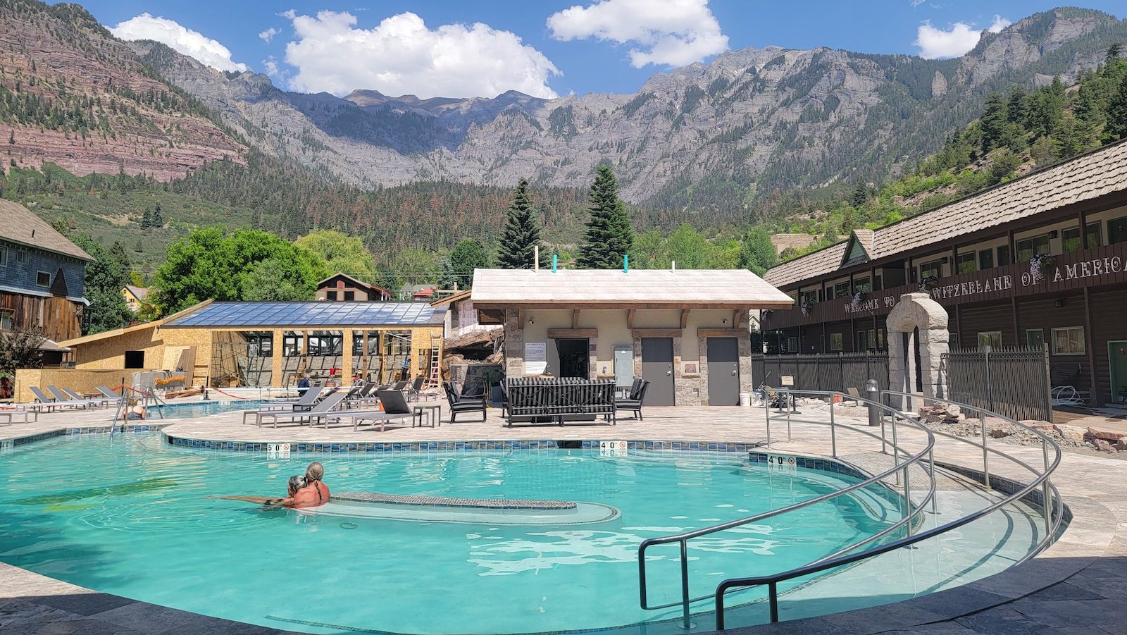 Twin Peaks Lodge & Hot Springs, Colorado