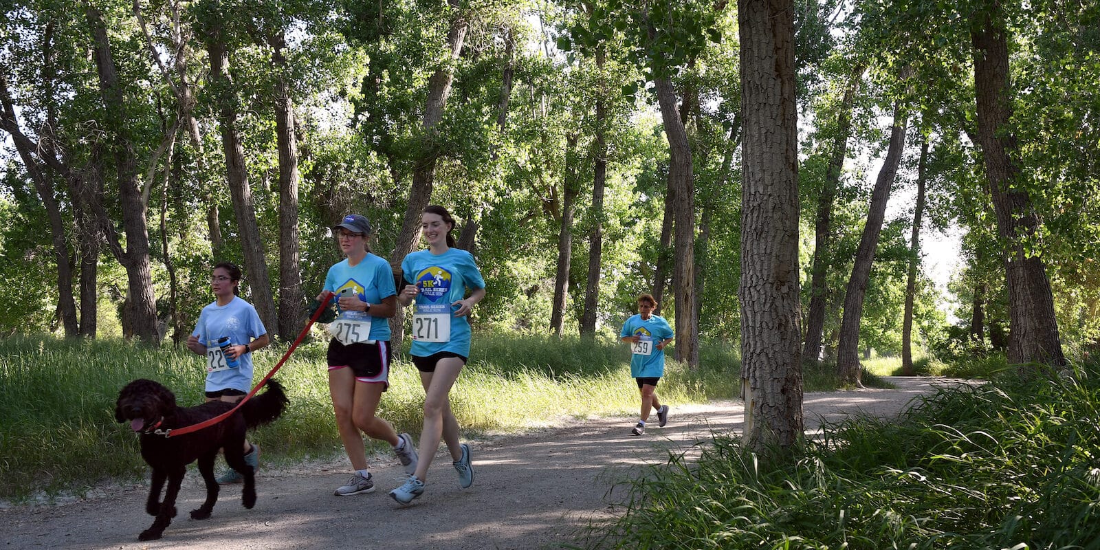 Image of runners at the Arapahoe County 5k Trail Run in Centennial, Colorado