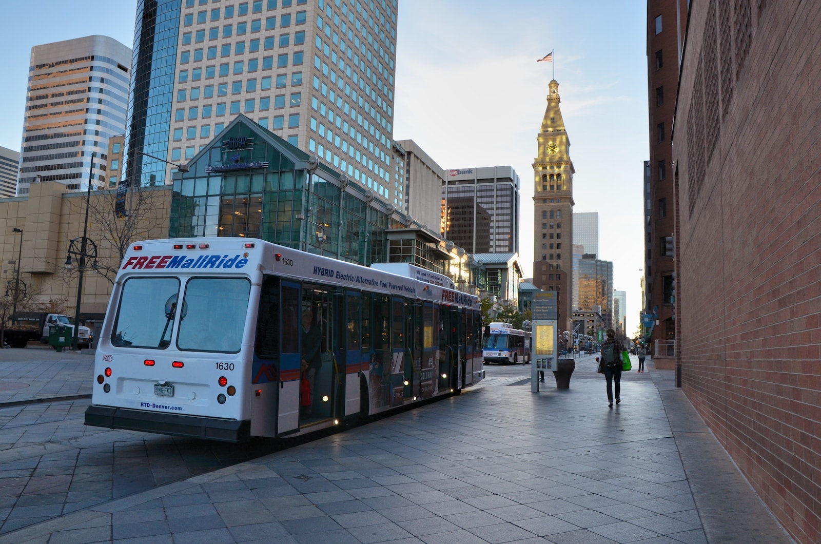 16th Street Mall Shuttle Bus Denver