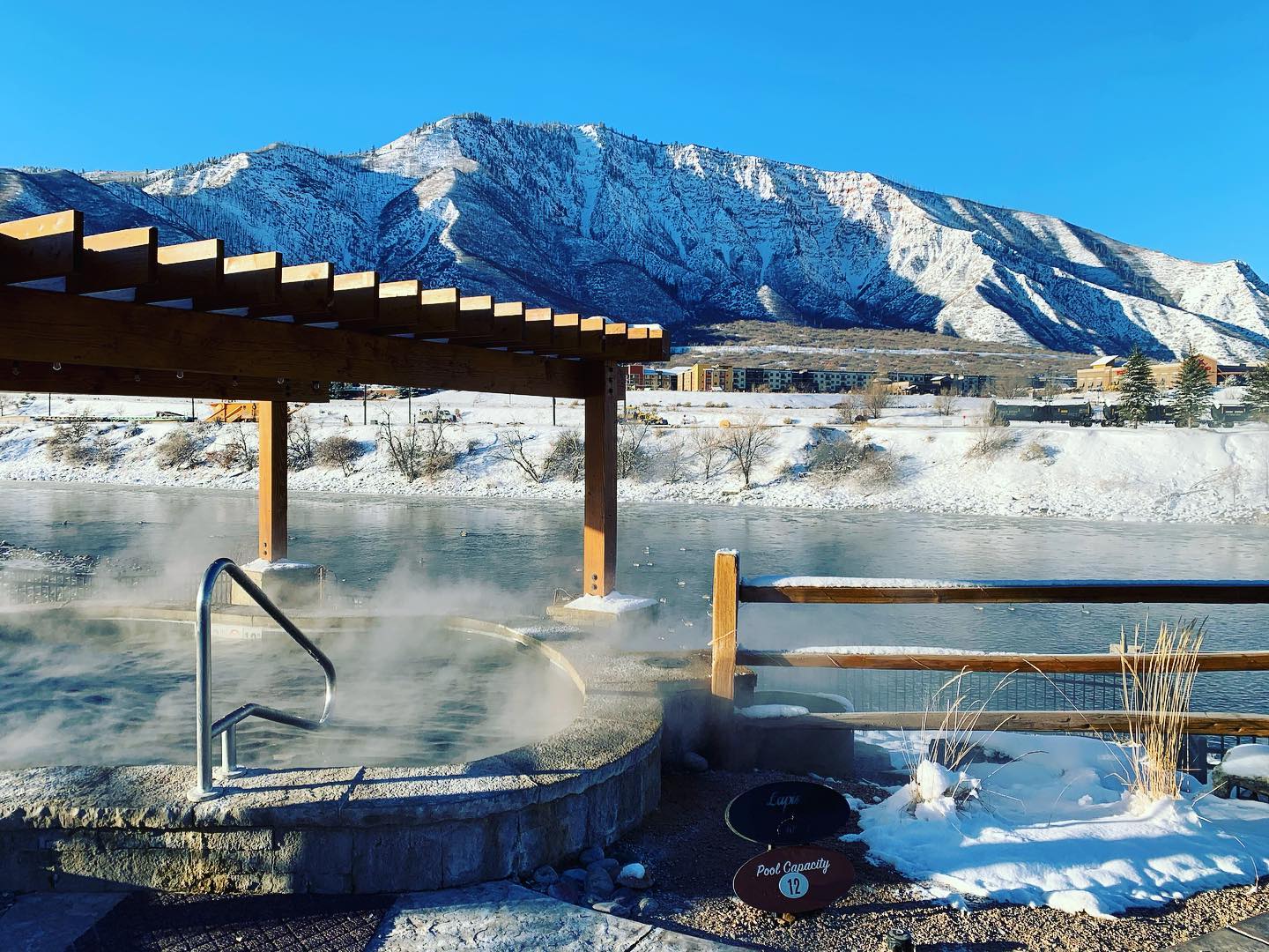 Mata Air Panas Gunung Besi, Colorado