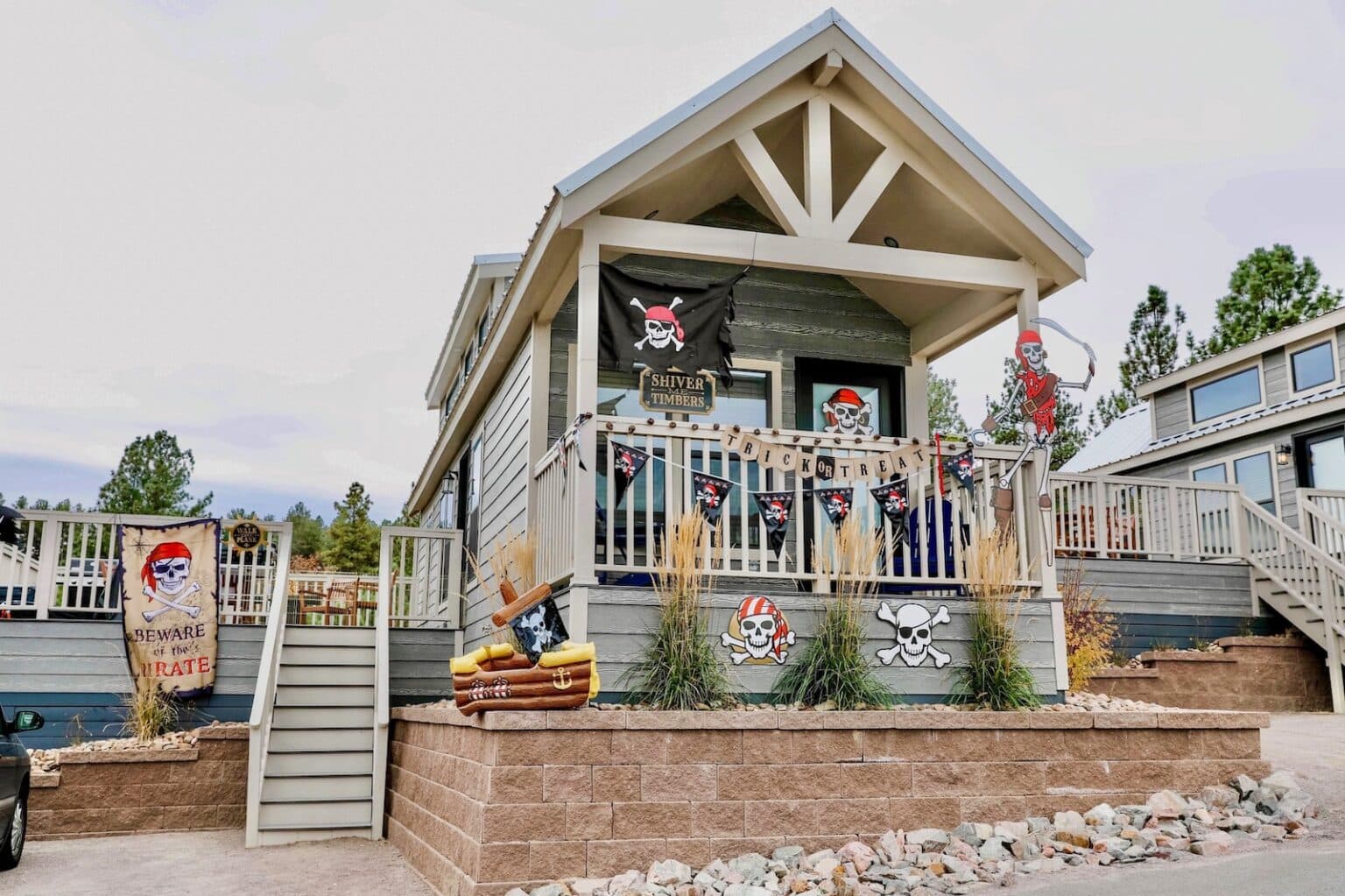 Jellystone Park at Larkspur CO RV Campground and Cabin Rentals