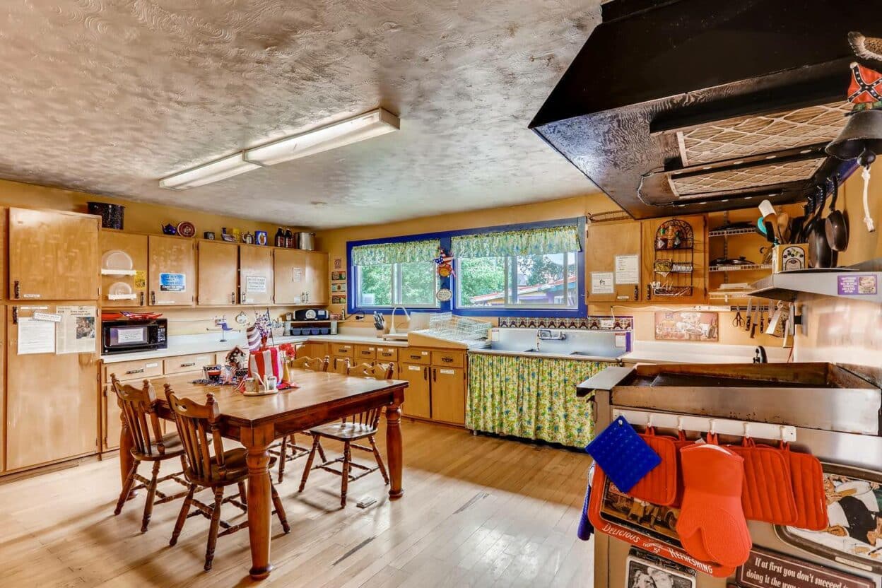 Inn the Clouds Hostel & Inn Leadville, CO