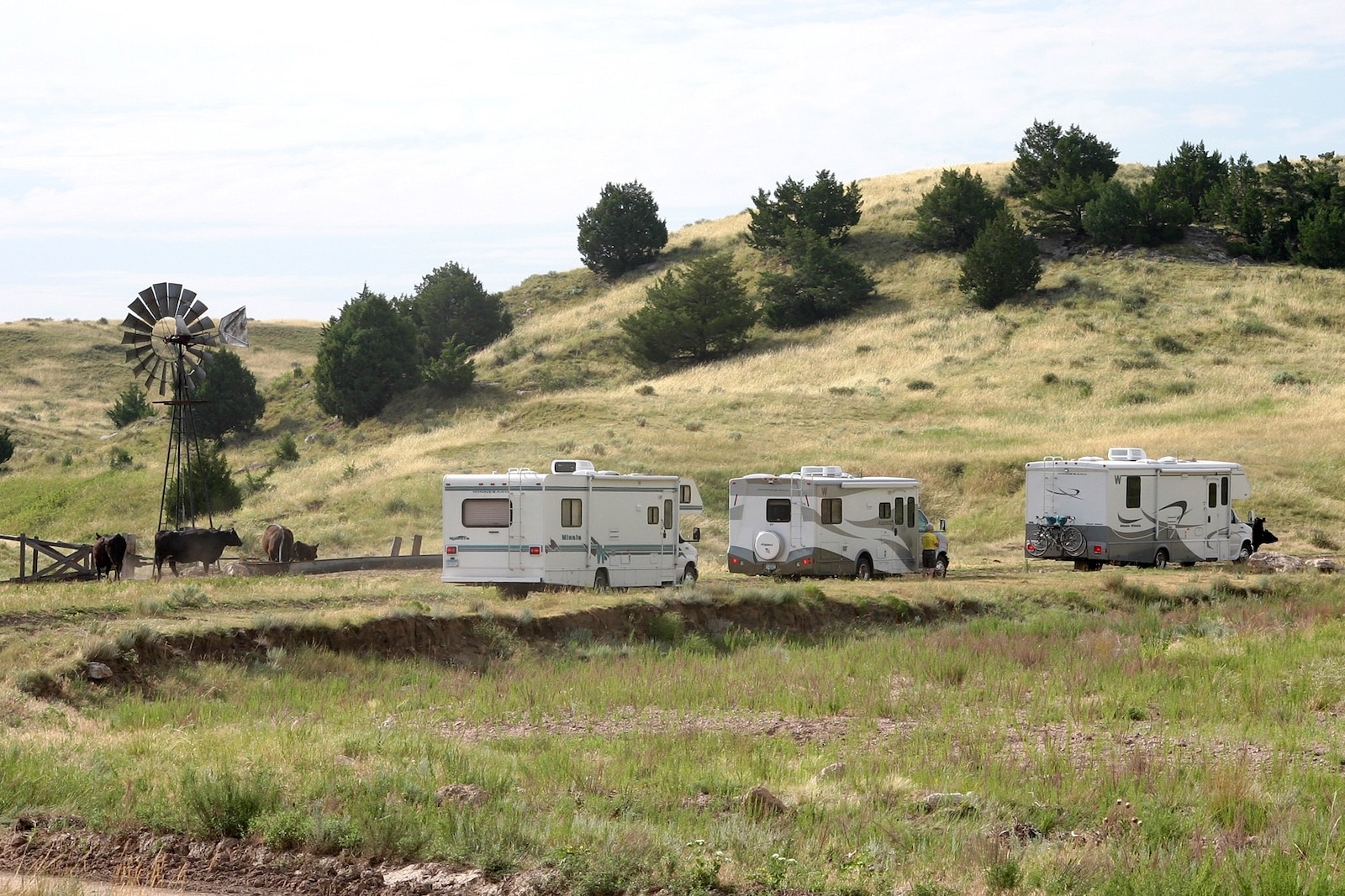 Douglas Colorado RV Caravan Backroad