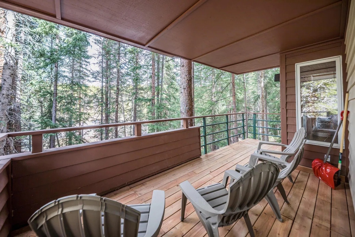 Balcony overlooking nature at Iron Horse Resort Winter Park