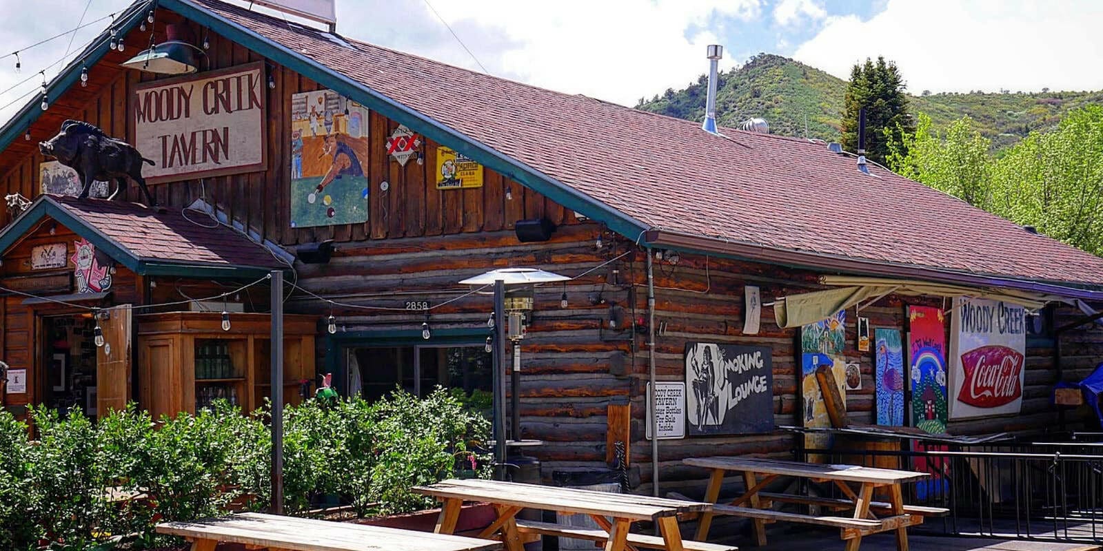 image of the exterior of the Woody Creek Tavern Colorado during summer