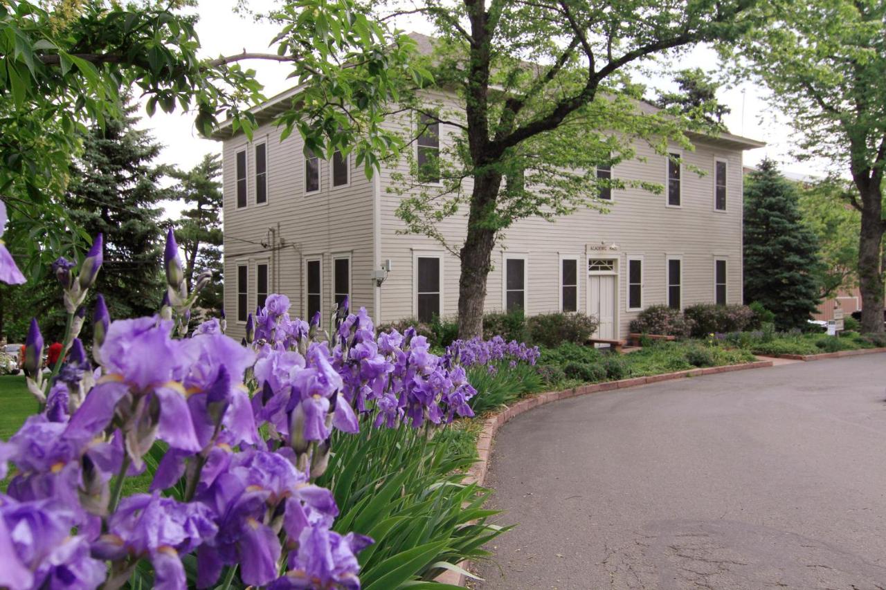 Exterior of one of the Chautauqua Cottages and Lodges