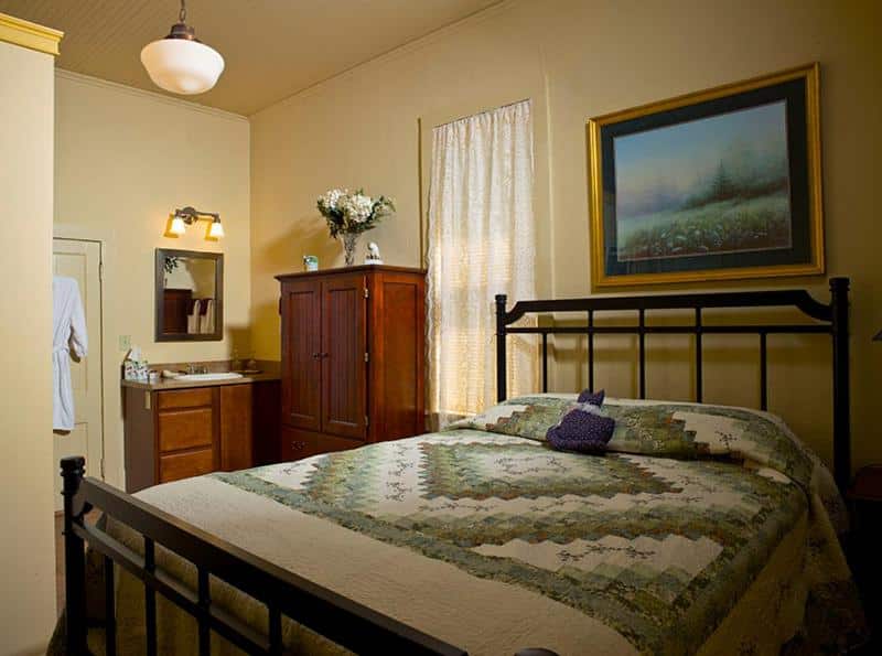 The Florence Rose Guesthouse Florence, CO Bed and Breakfast