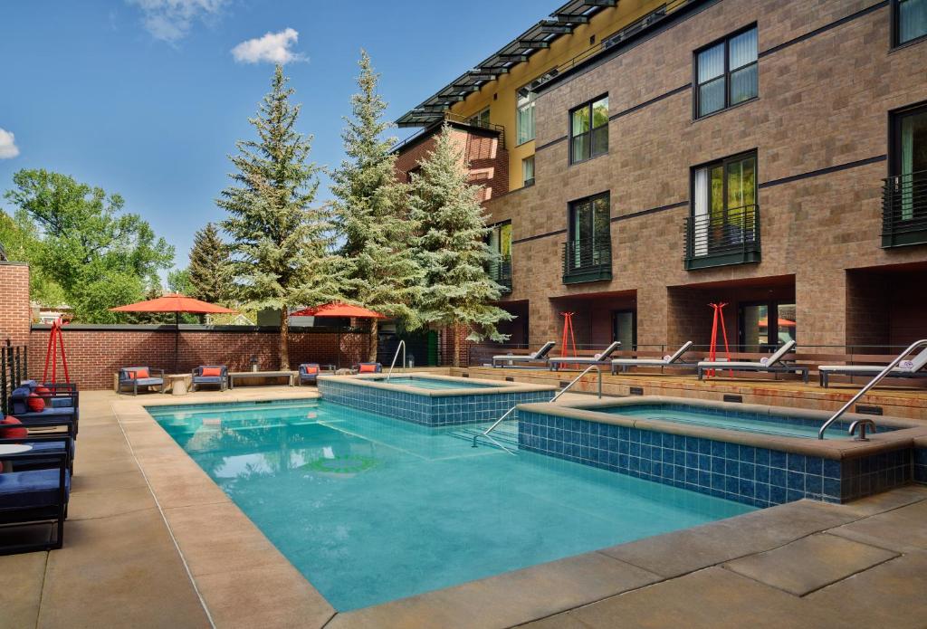 Outdoor swimming pool at Limelight Hotel Aspen