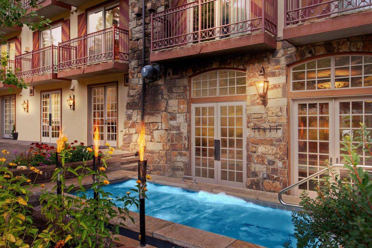 Outdoor hot tub at Tivoli Lodge in Vail, Colorado