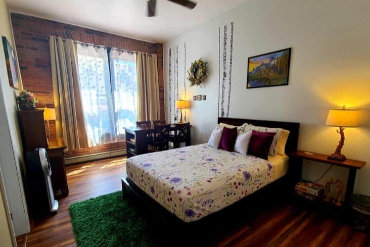 Spring Suite hotel room at the Aspen Inn in Creede