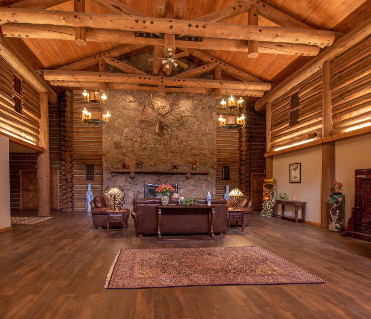 Interior entrance of Dao House in Estes Park